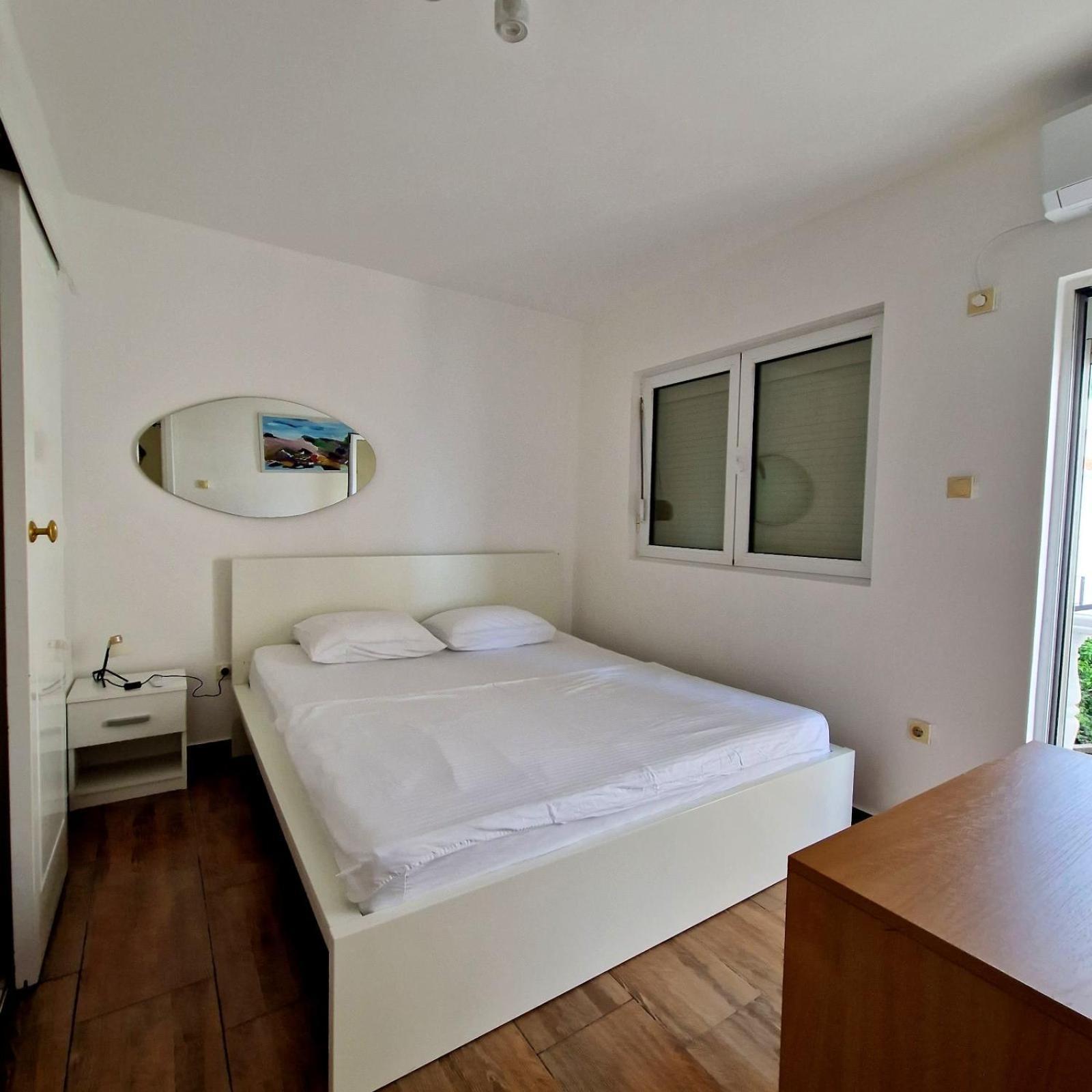 Hortus Apartments Sveti Stefan Esterno foto